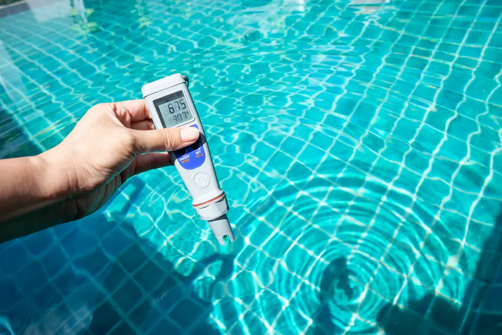 pH-ul apei din piscină: valoarea corectă și cum o reglezi